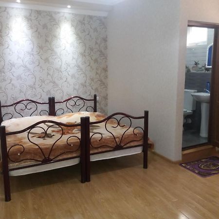 Guest House Darejani Kutaisi Bagian luar foto